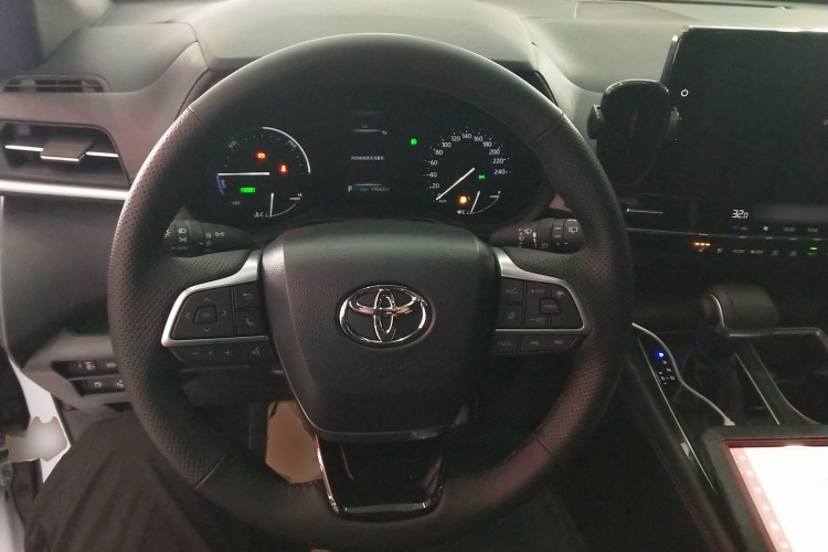 丰田 赛那SIENNA 2024款 2.5L混动 四驱尊贵版中控内饰13