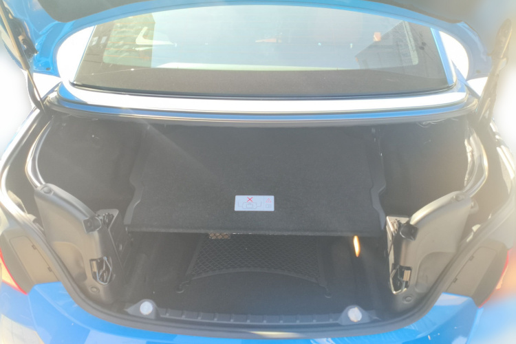 宝马M4 2018款 M4敞篷轿跑车车迷限量版局部细节23