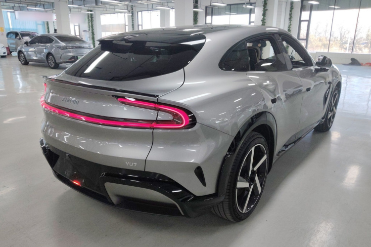 小米汽车 小米YU7 2025款 超长续航后驱版车身外观6005