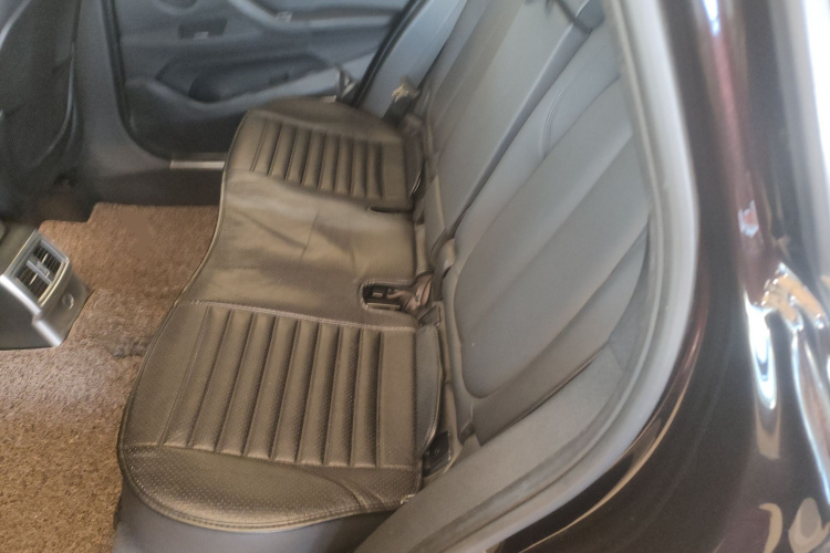 宝马X1 2018款 sDrive20Li 领先型中控内饰7004