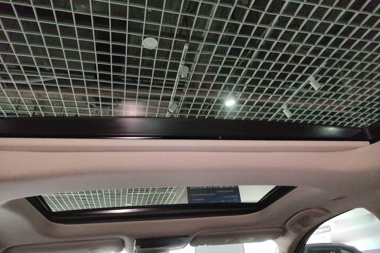 日产 天籁 2020款 改款 2.0T XL Upper AD1 智享领航版局部细节22