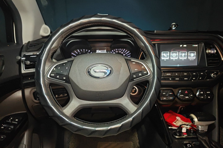 广汽传祺 传祺GS4 2017款 235T 自动两驱豪华智联版中控内饰13