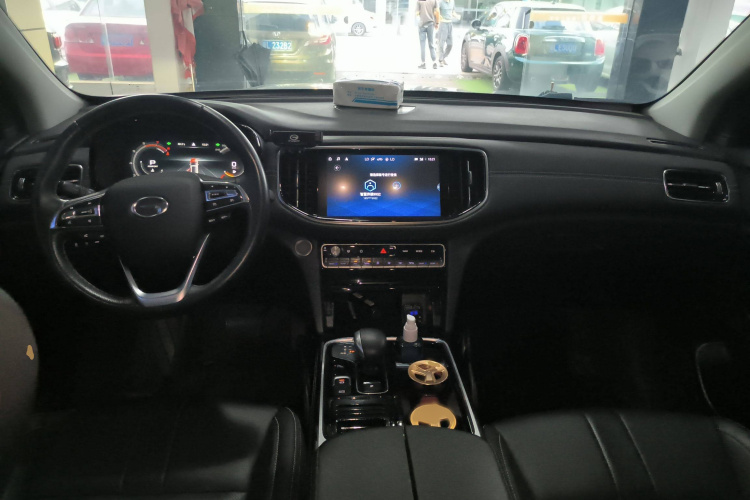 广汽传祺 传祺GS8 2021款 390T 两驱暗夜骑士版中控内饰7002