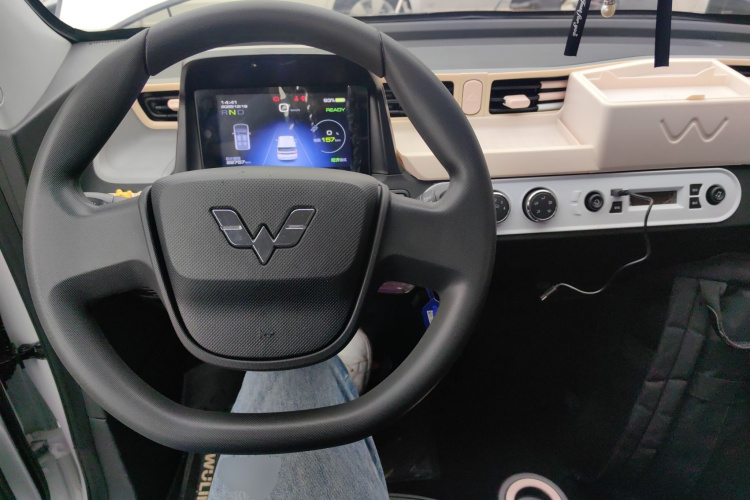 五菱汽车 宏光MINIEV 2022款 悦享款 磷酸铁锂中控内饰12