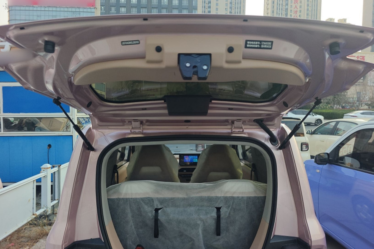 吉利银河 2024款 熊猫mini 200km 耐力熊机舱底盘23