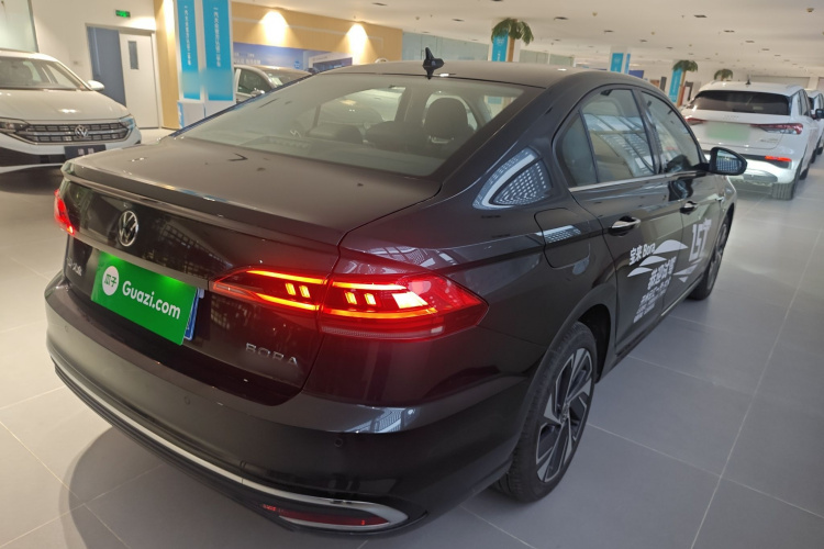 大众 宝来 2023款 300TSI DSG尊行版车身外观7