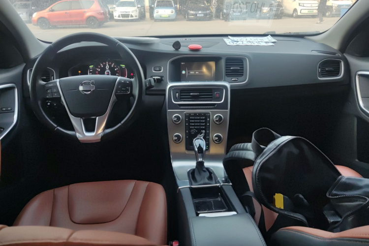 沃尔沃S60 2016款 S60L T4 智远版中控内饰7002