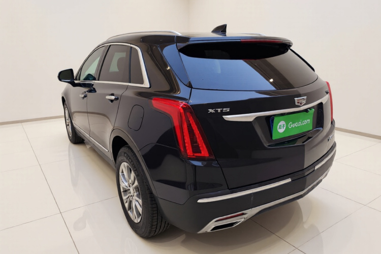 凯迪拉克XT5 2020款 改款 28T 豪华型车身外观5