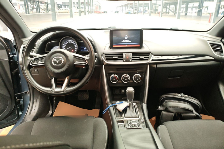 马自达CX-4 2018款 2.0L 自动两驱蓝天活力版 国V中控内饰7002