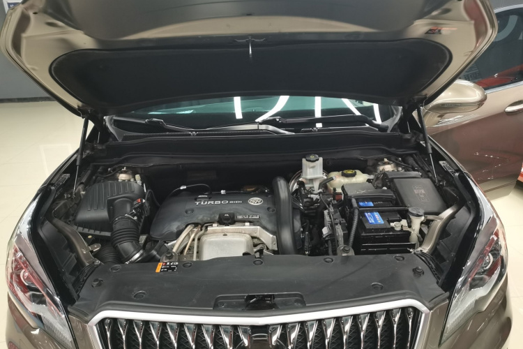 别克 昂科威 2014款 28T 四驱全能旗舰型机舱底盘24