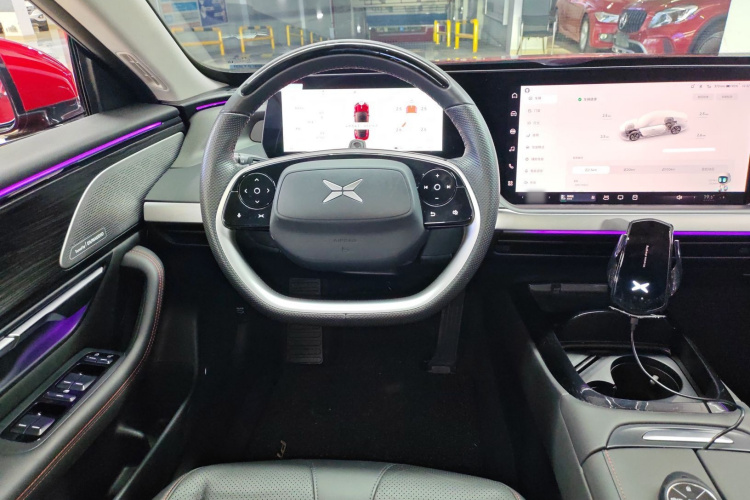 小鹏P7 2021款 480N中控内饰13