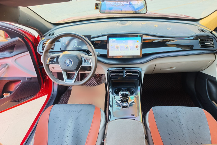 比亚迪 秦PLUS 2023款 冠军版 DM-i 55KM领先型局部细节18