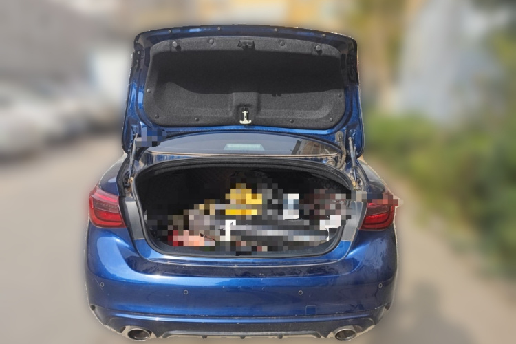 英菲尼迪Q50L 2018款 2.0T 舒适版 国VI中控内饰23