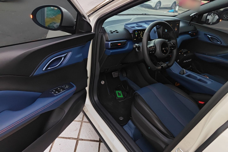 比亚迪 海鸥 2024款 荣耀版 305km 活力版中控内饰20