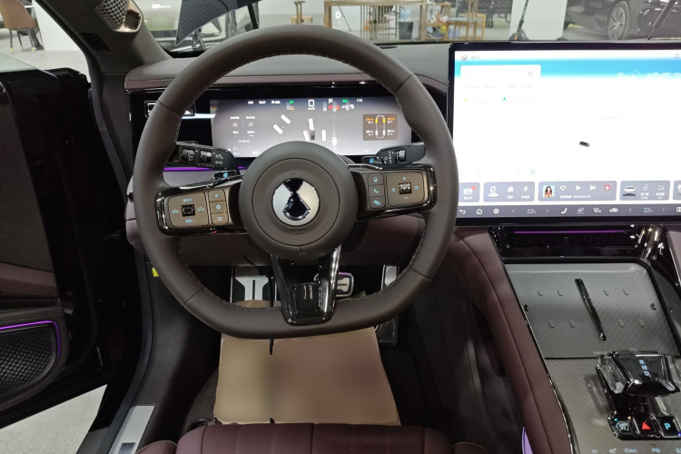 腾势Z9GT 2024款 1100四驱Ultra版中控内饰13