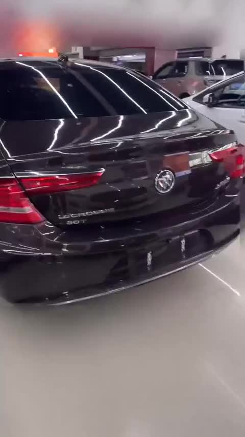 别克 君越 2016款 20T 精英型讲解2