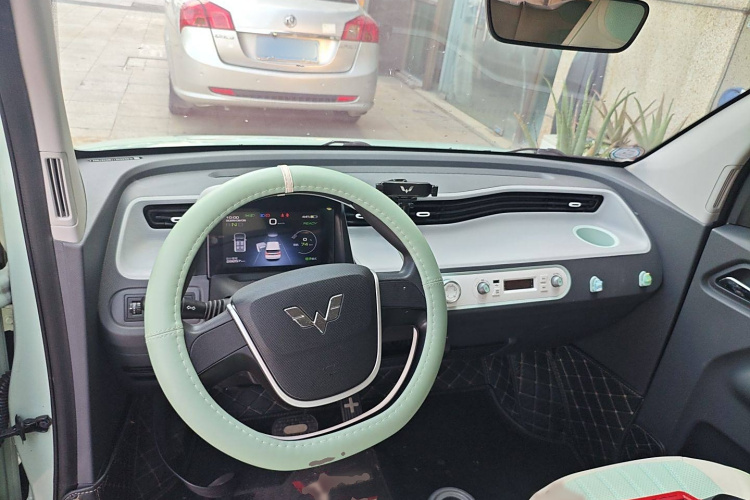 五菱汽车 宏光MINIEV 2021款 马卡龙臻享款 磷酸铁锂中控内饰7002