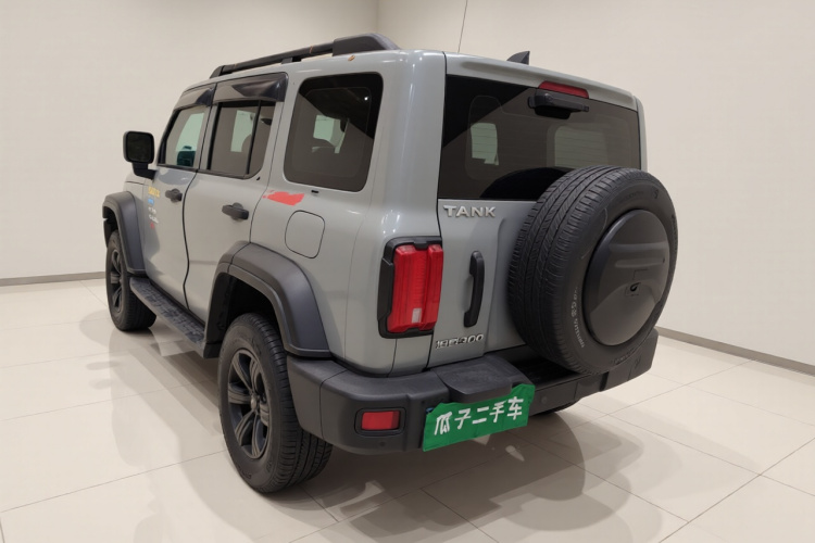 坦克300 2021款 越野版 2.0T 征服者车身外观5