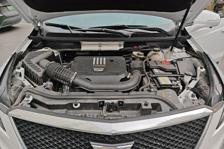 凯迪拉克XT5 2022款 2.0T 四驱豪华型（蜂鸟版）机舱底盘24