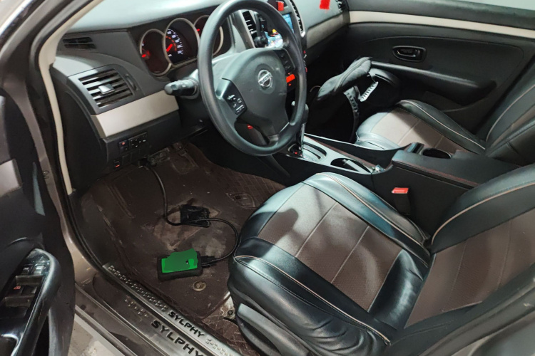 日产 轩逸 2019款 经典 1.6XE+ CVT智联领先版中控内饰20