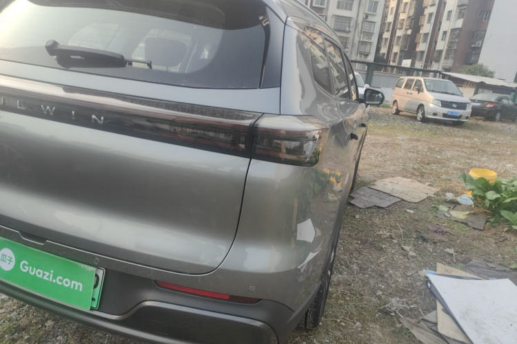 奇瑞 风云T8 2025款 1.5T 130km 豪华版7座车身外观9