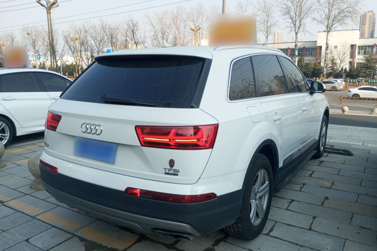 奥迪Q7（平行进口） 车身外观7