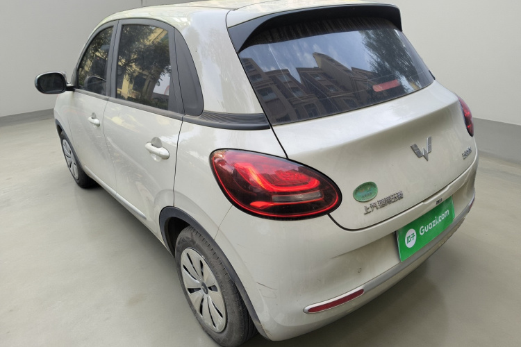 五菱汽车 五菱缤果 2023款 203km 轻享款车身外观5