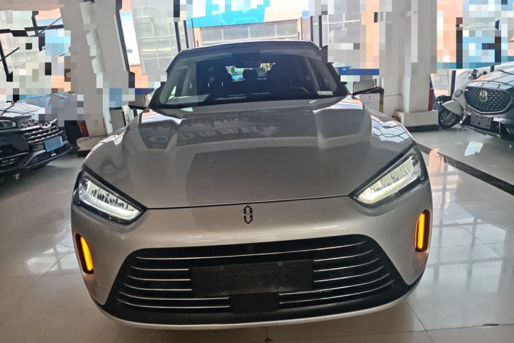 鸿蒙智行 问界M5 2022款 增程后驱标准版车身外观2