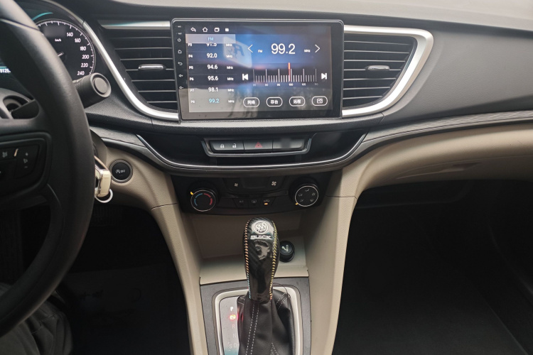 别克 英朗 2016款 18T 双离合精英型局部细节16