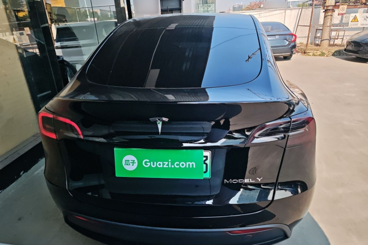 特斯拉 Model Y 2022款 改款 后轮驱动版车身外观6004
