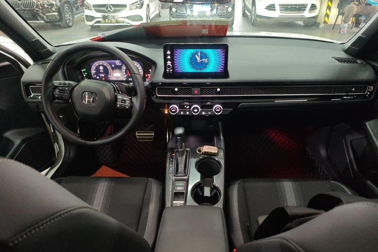 本田 思域 2023款 HATCHBACK 240TURBO CVT极锐版中控内饰7002