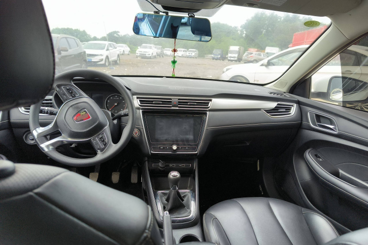 荣威i5 2019款 1.5L 手动4G互联朗豪版中控内饰7003