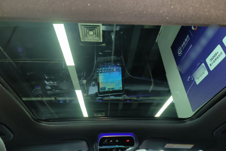 奔驰C级 2022款 C 260 L 运动版中控内饰22