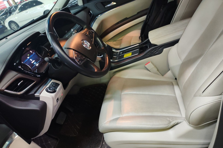 别克GL8 2020款 陆上公务舱 652T 尊贵型局部细节19