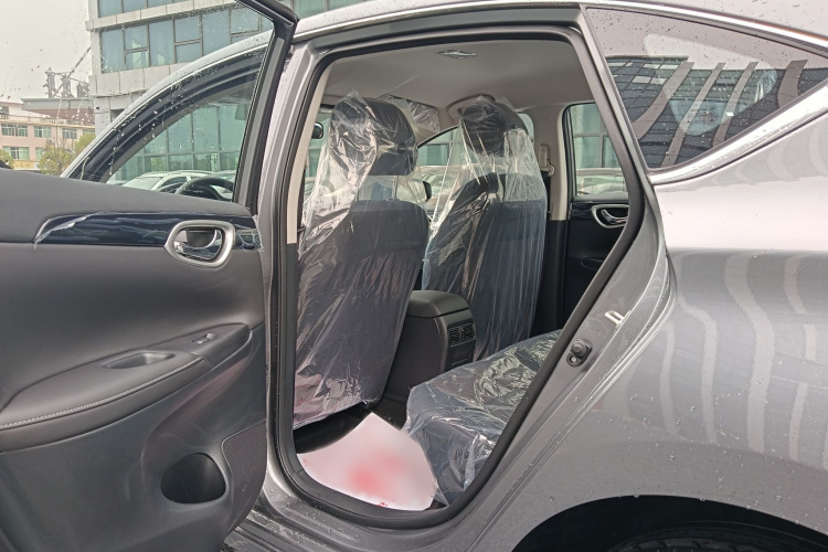 日产 轩逸 2024款 改款三 经典 1.6XE CVT舒适版中控内饰7003