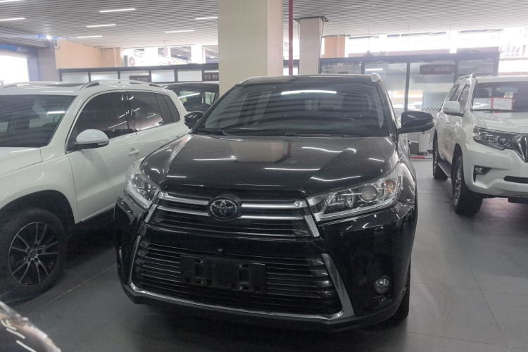 丰田 汉兰达 2018款 2.0T 四驱尊贵版 7座 国V车身外观6001