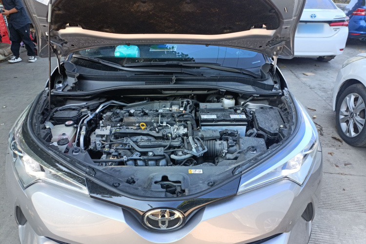 丰田 奕泽IZOA 2020款 2.0L 奕驰版机舱底盘24