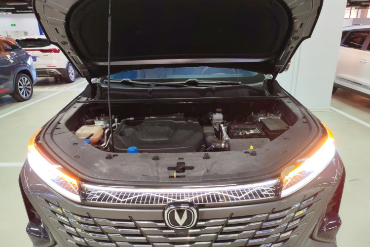 长安CS75 PLUS 2023款 第三代 1.5T 自动尊贵型局部细节24