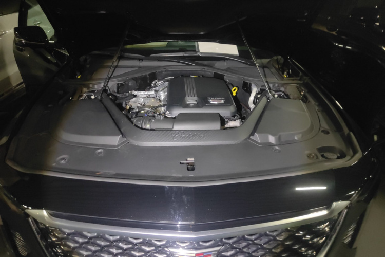 凯迪拉克CT6 2023款 28T 铂金型机舱底盘24