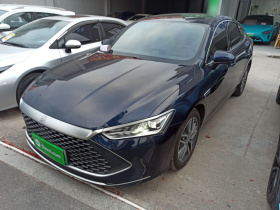 比亚迪 秦PLUS 2023款 冠军版 DM-i 55KM超越型