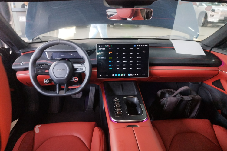小米汽车 小米SU7 2024款 后驱超长续航高阶智驾Pro版中控内饰7002