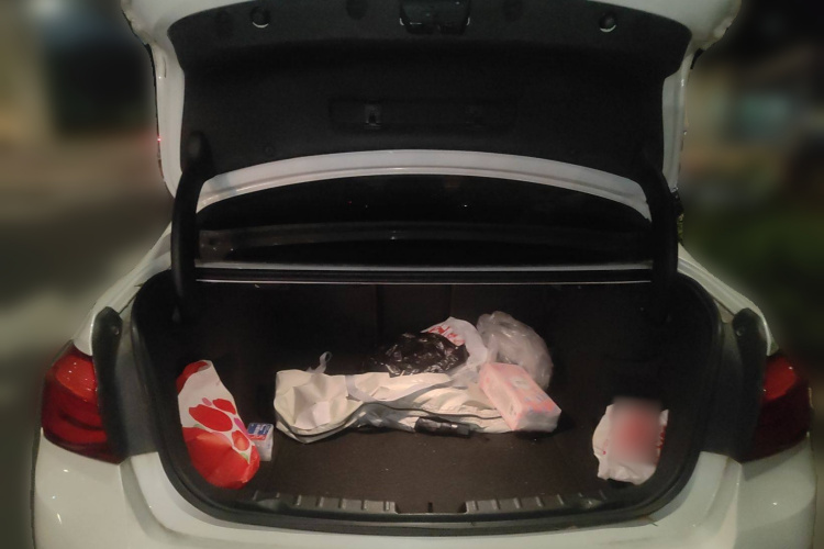 宝马3系 2018款 320Li 时尚型局部细节23