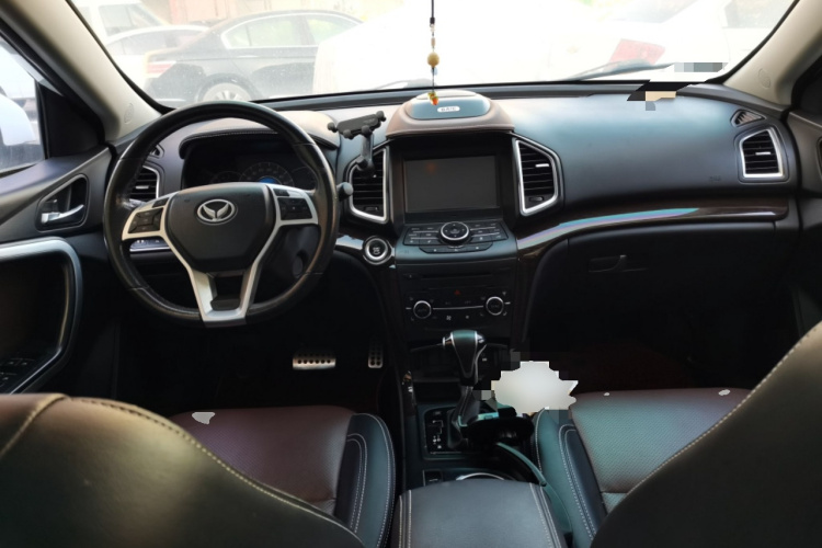 北汽幻速S6 2017款 1.5T CVT尊享型中控内饰12