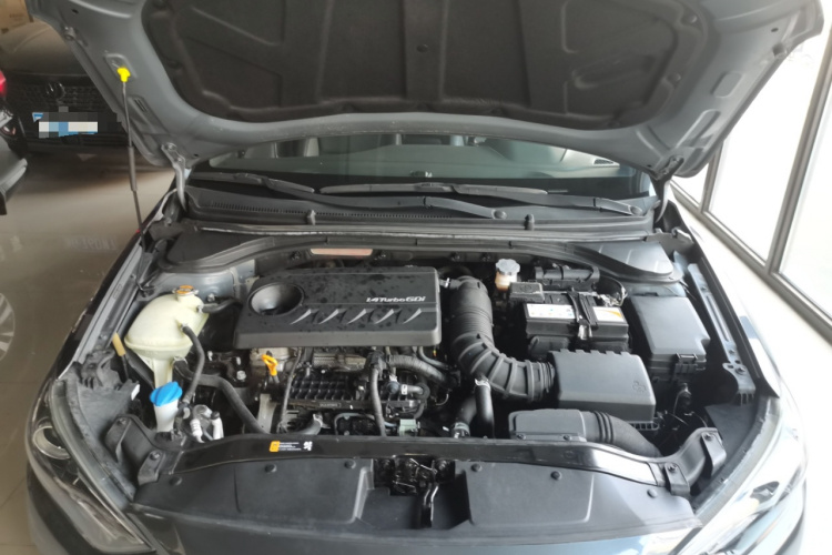 现代 领动 2020款 1.4T 双离合炫动·活力型机舱底盘24