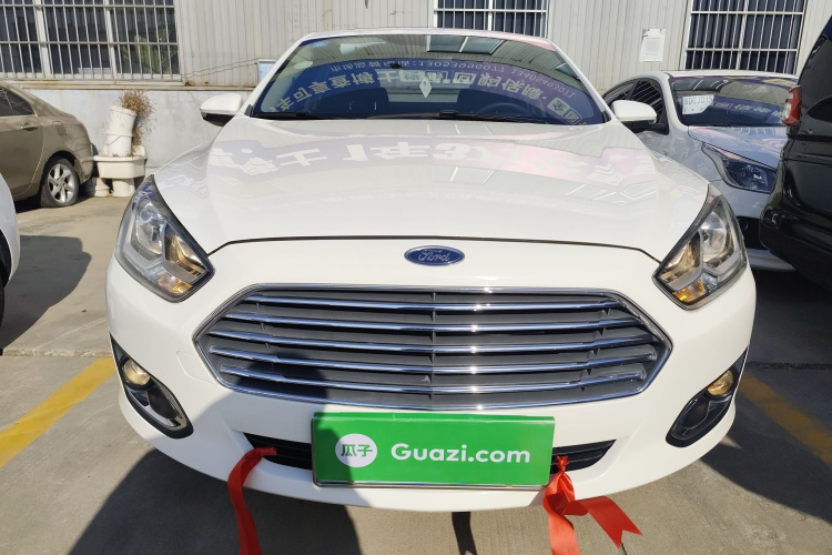 福特 福睿斯 2017款 幸福版 1.5L 自动时尚型车身外观2