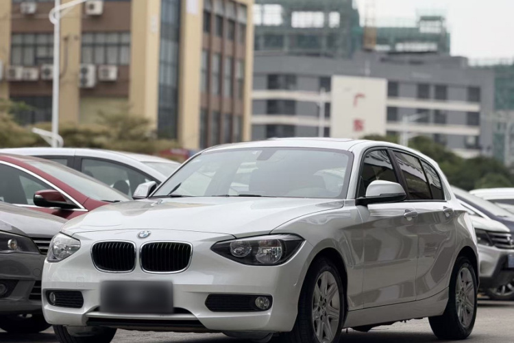 宝马1系(进口) 2013款 改款 116i 领先型车身外观6004