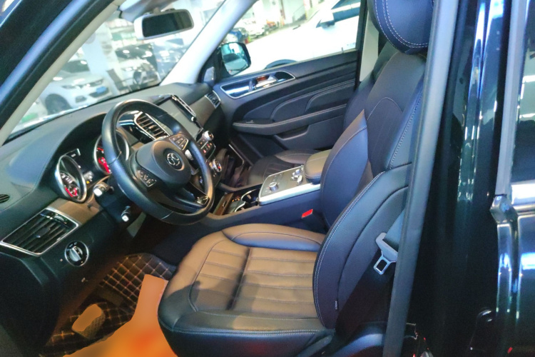 北京越野 北京BJ90 2023款 3.0T 山河经典版 至尊版局部细节19