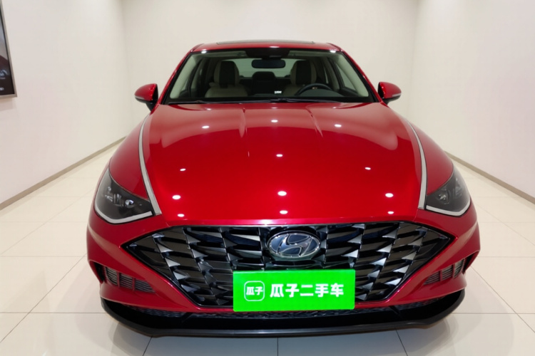 现代 索纳塔 2020款 270TGDi DCT GL领先版车身外观2