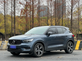 沃尔沃XC40 2022款 T4 四驱智远运动版