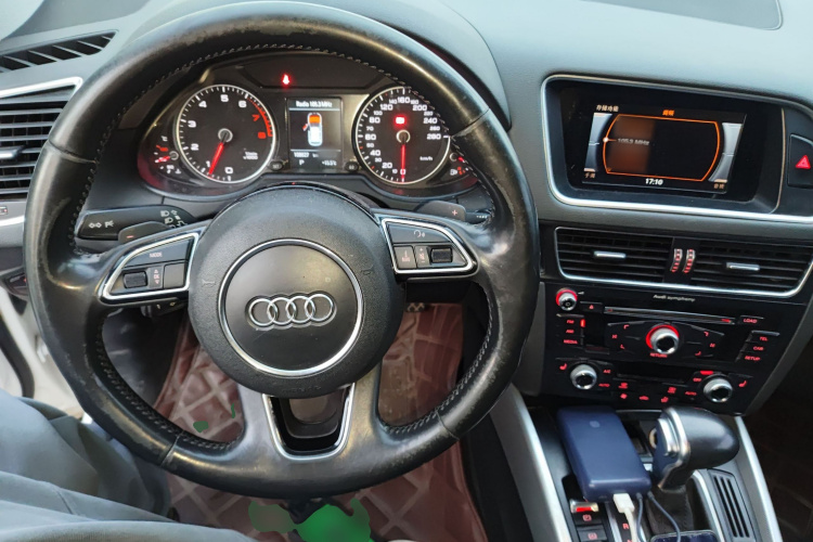 奥迪Q5 2017款 40 TFSI 技术型局部细节13